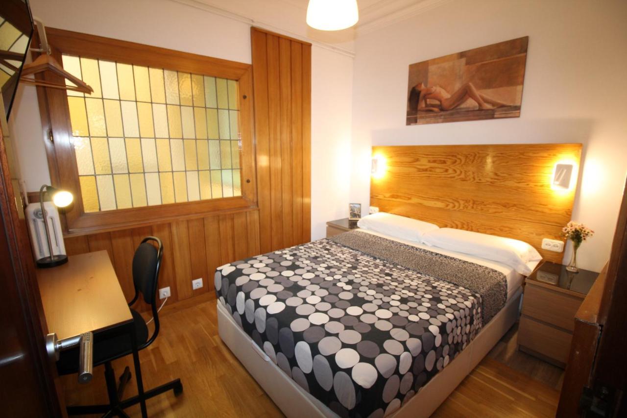 Nuevo Balmes Habitaciones Barcellona Esterno foto