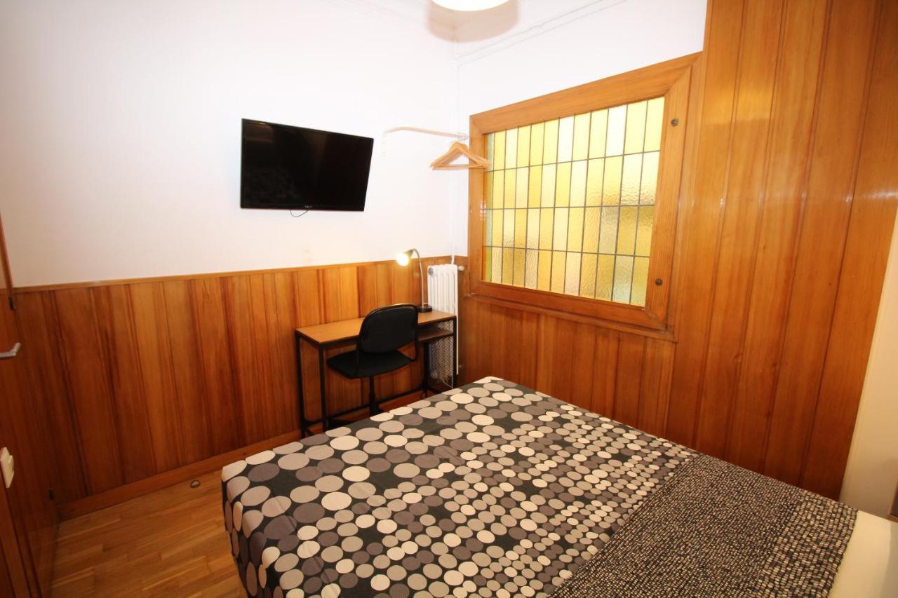 Nuevo Balmes Habitaciones Barcellona Esterno foto